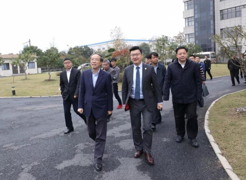 1542870920906788q3hm.jpg 3.jpg